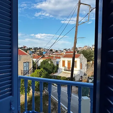 Crystal Blue Kastellorizo شقة فندقية ماغيستي